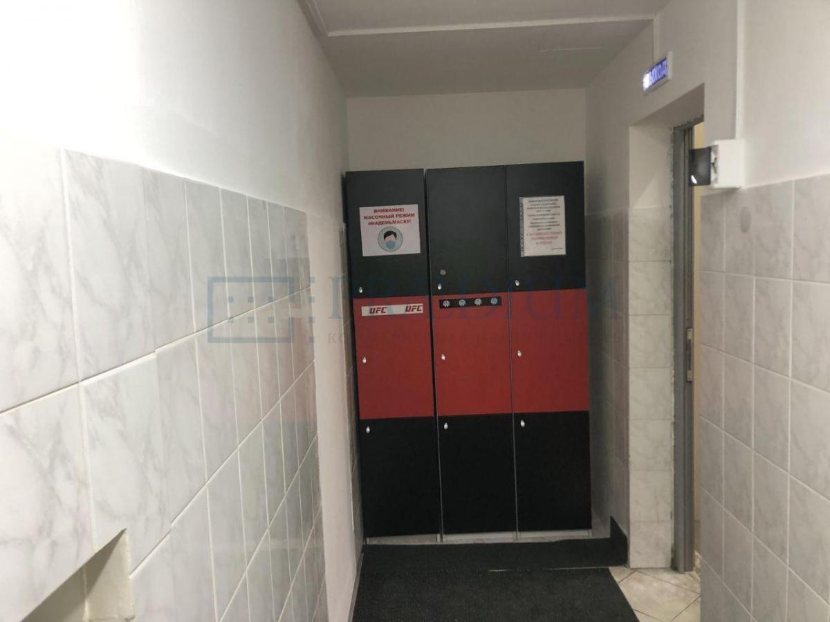 Продам торговое помещение в Москве, д 11 к 1