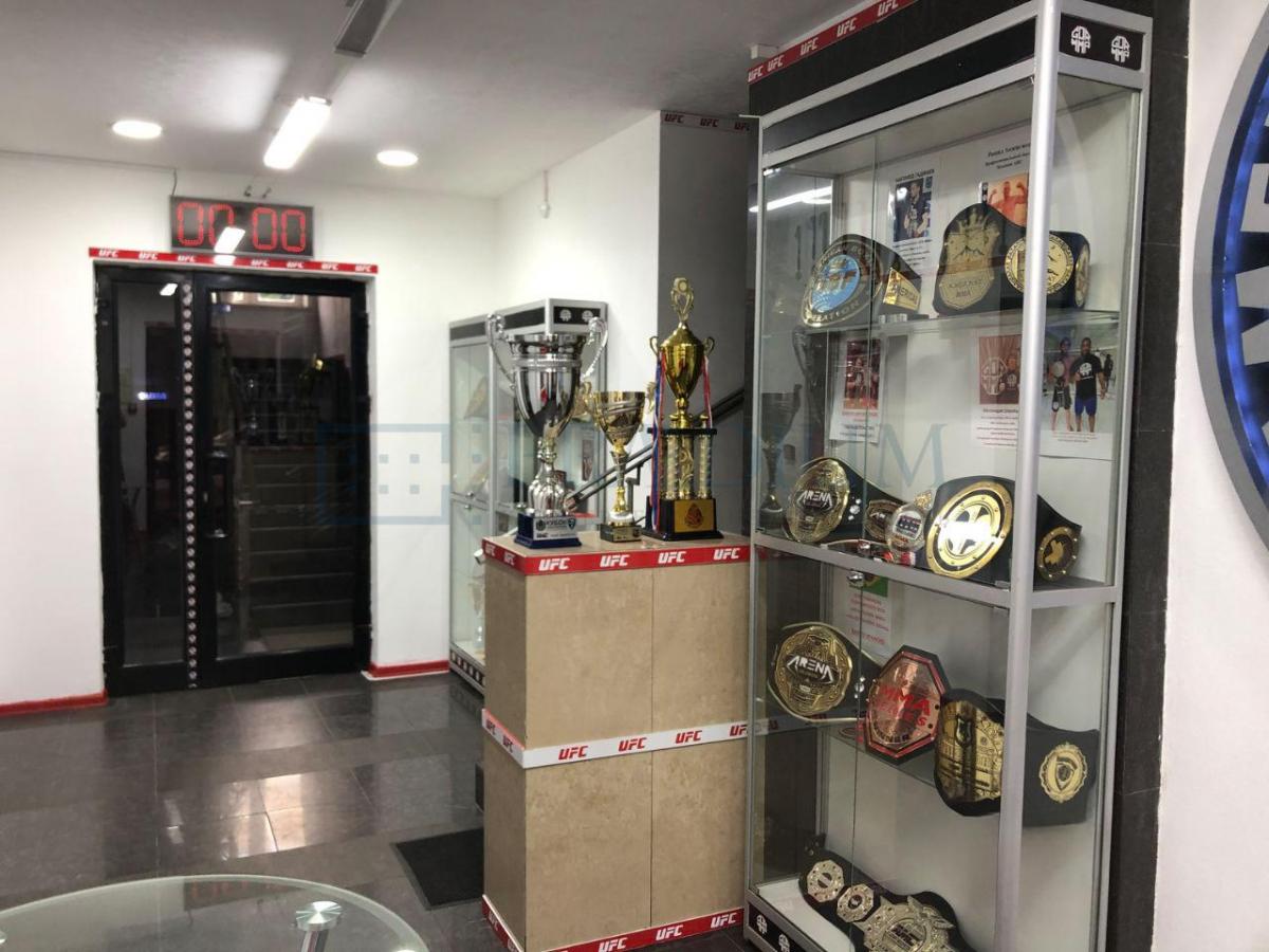 Продам торговое помещение в Москве, д 11 к 1