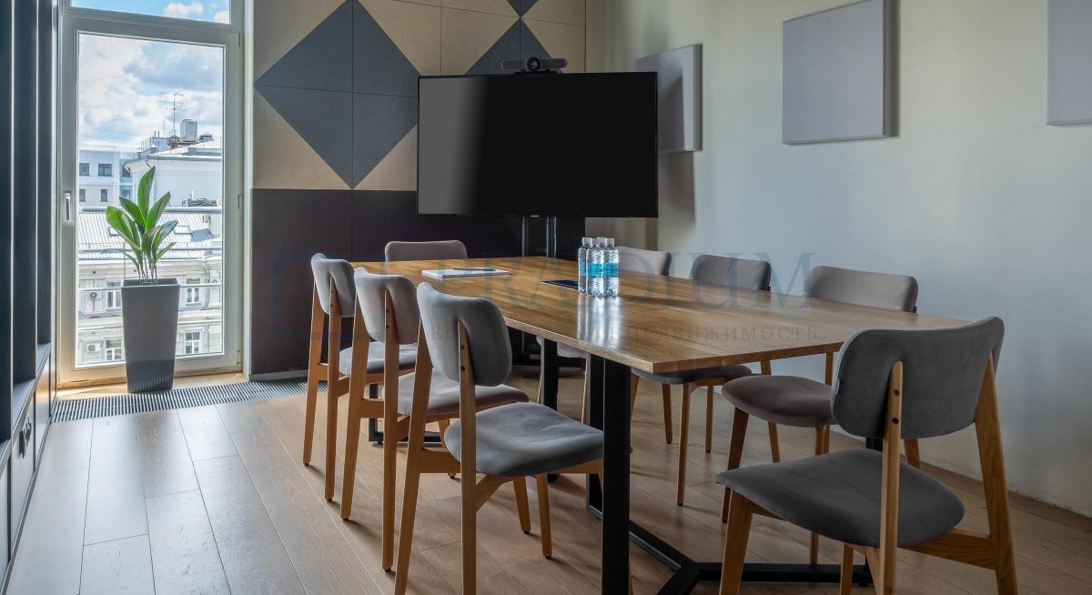 Сдается офис в Москве, д 8