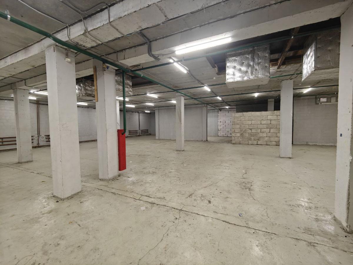 Сдается склад в Москве, дом 100,стр.1