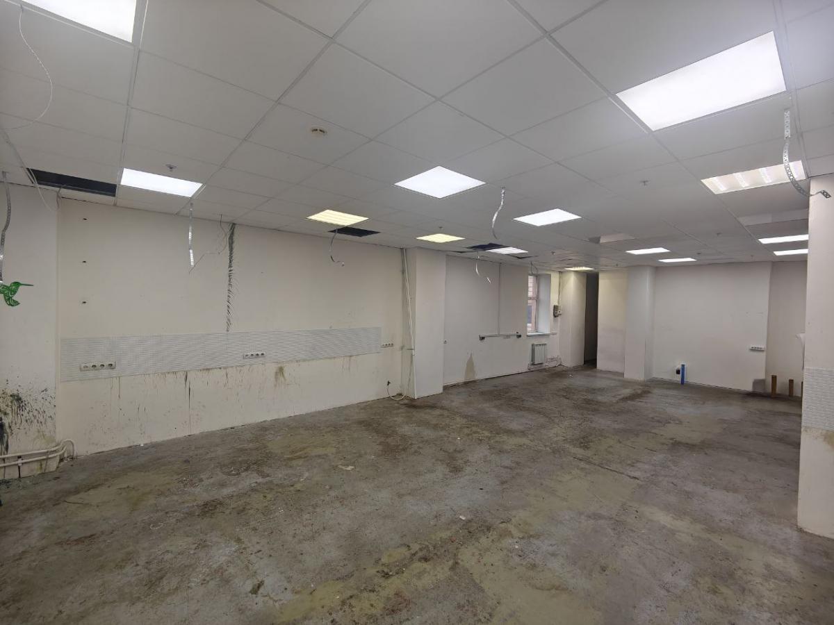 Сдается склад в Москве, дом 100