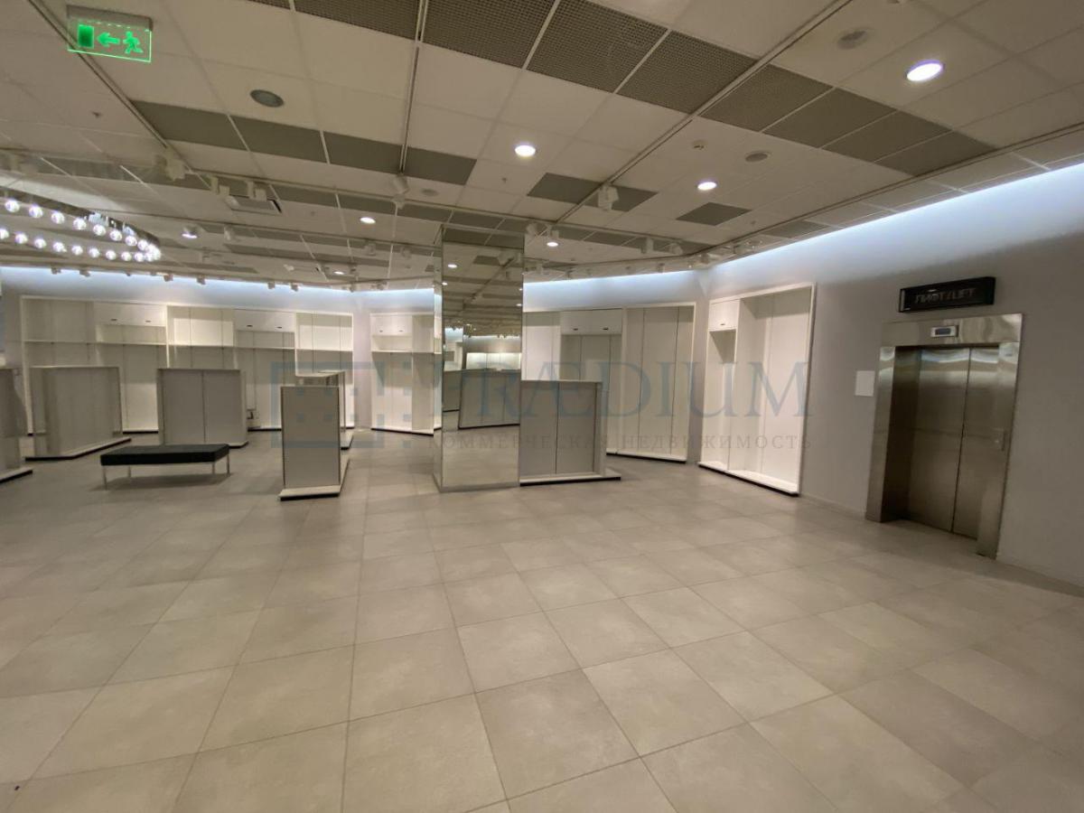 Сдается склад в Москве, д 10