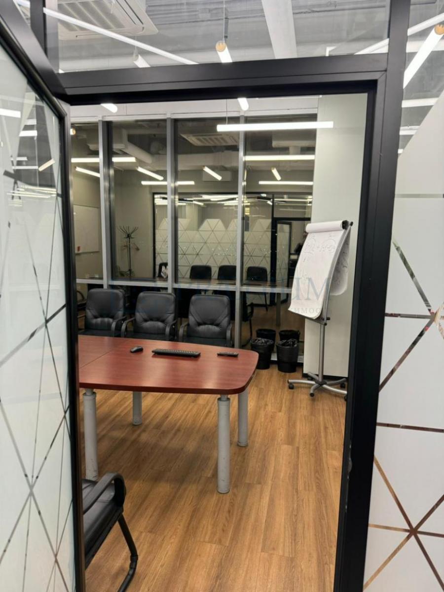 Продам офис в Москве, д 17