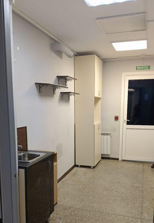 Сдается помещение под услуги в Перми в Свердловском р-не, Островский, Рабоче-крестьянская улица, 6