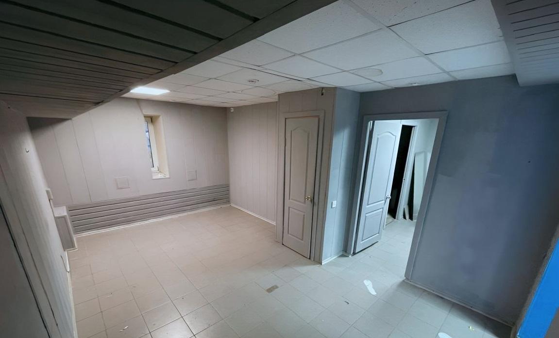 Сдается помещение под услуги в Перми в Свердловском р-не, Островский, Народовольческая улица, 3