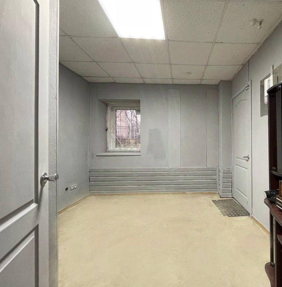 Сдается помещение под услуги в Перми в Свердловском р-не, Островский, Народовольческая улица, 3