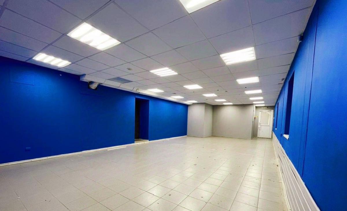 Сдается помещение под услуги в Перми в Свердловском р-не, Островский, Народовольческая улица, 3