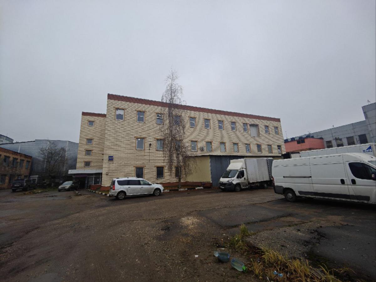 Сдается склад в Москве, дом 100