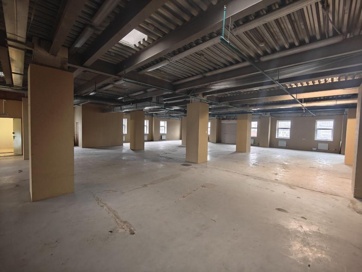 Сдается склад в Москве, дом 100