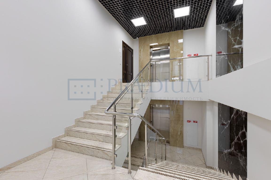 Продам торговое помещение в Москве, д 14 стр 2