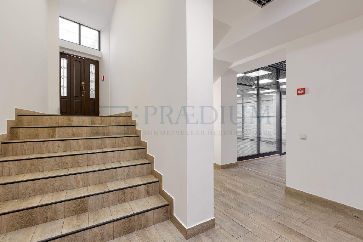 Продам торговое помещение в Москве, д 14 стр 2