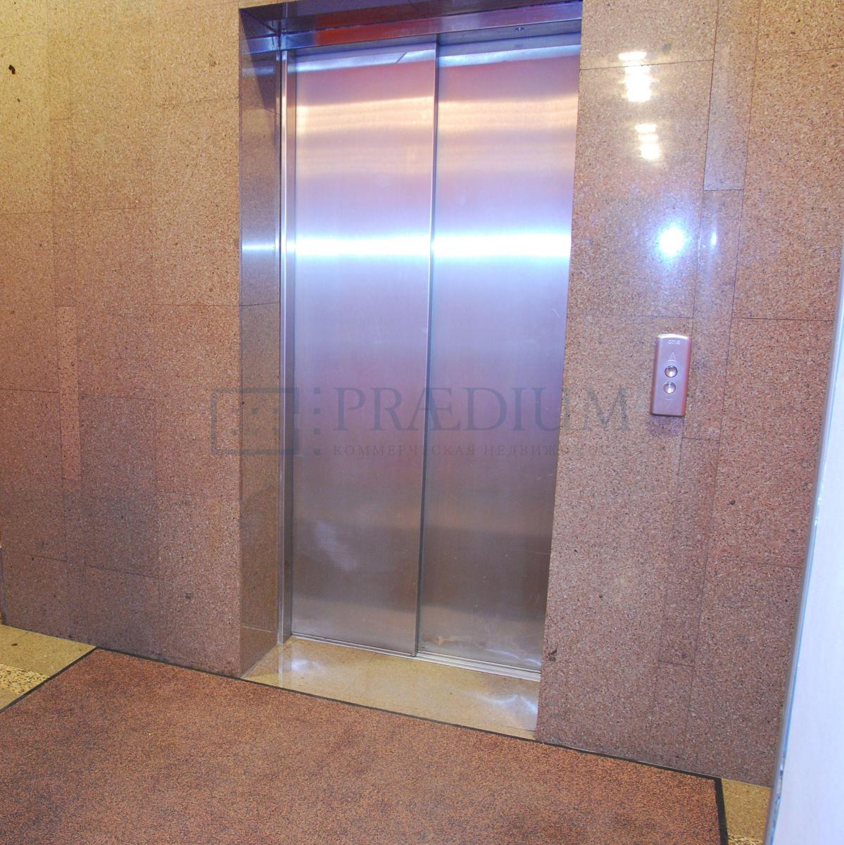 Сдается торговое помещение в Москве, д 5 стр 2