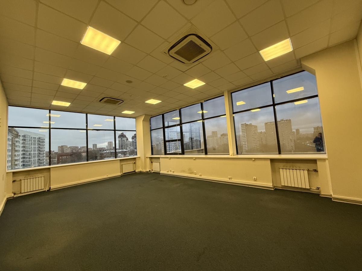 Сдается торговое помещение в Москве, дом 2,стр.1