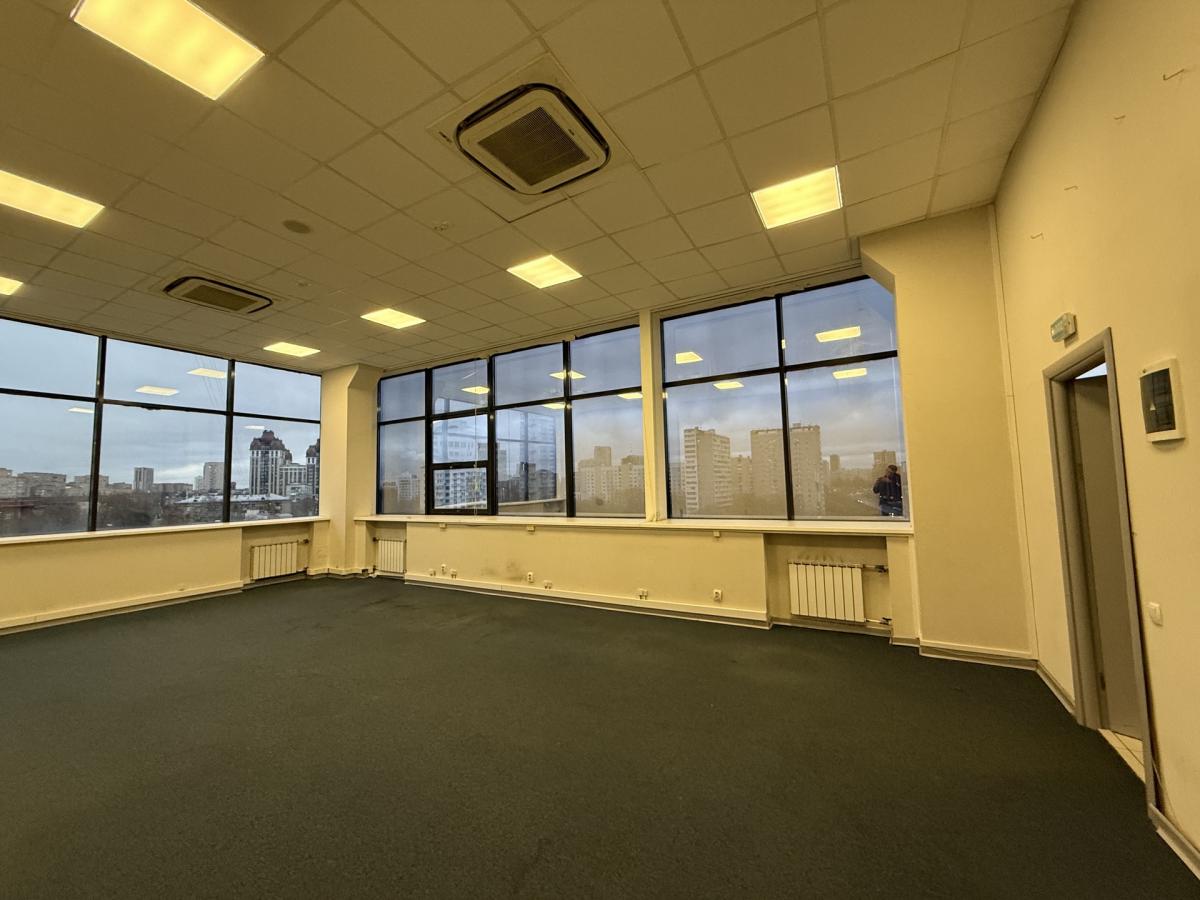 Сдается торговое помещение в Москве, дом 2,стр.1