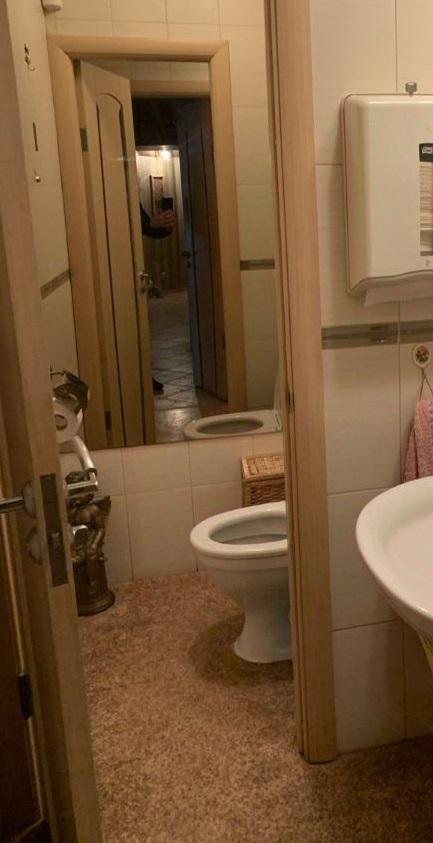 Продам торговое помещение в Перми в Ленинском р-не, Монастырская улица, 41