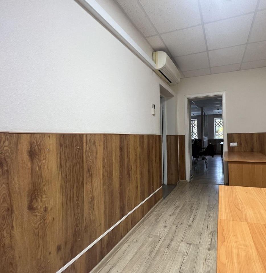 Продам офис в Перми в Ленинском р-не, Крисанова улица, 20а