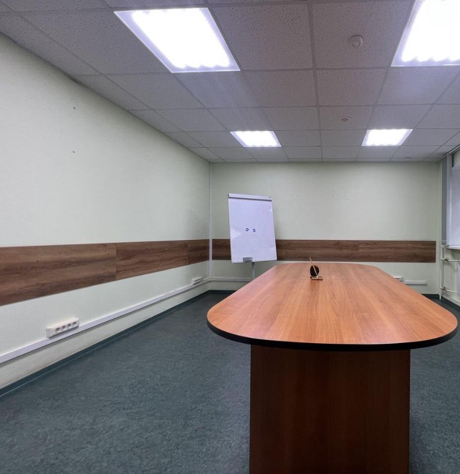 Продам офис в Перми в Ленинском р-не, Крисанова улица, 20а