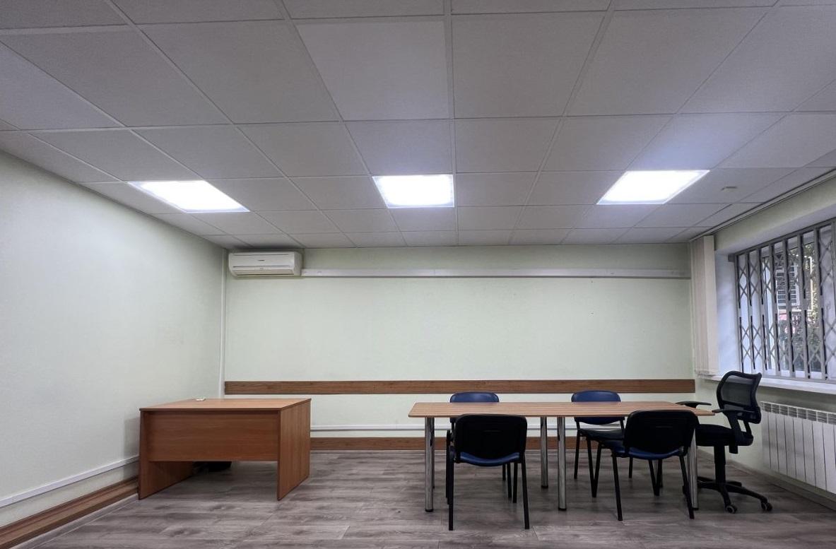 Продам офис в Перми в Ленинском р-не, Крисанова улица, 20а