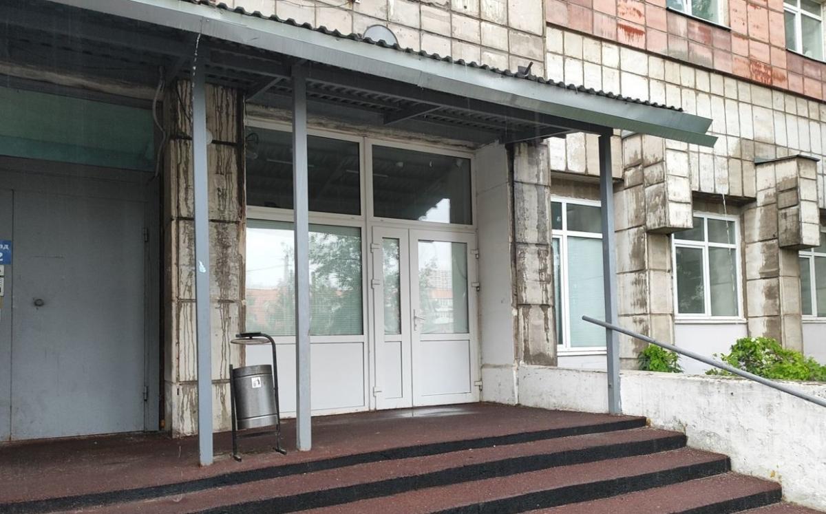 Продам торговое помещение в Перми в Индустриальном р-не, Балатово, Космонавтов шоссе, 113а