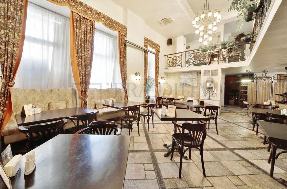 Сдается торговое помещение в Москве, д 10