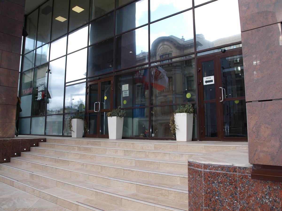 Сдается офис в Москве, д 8