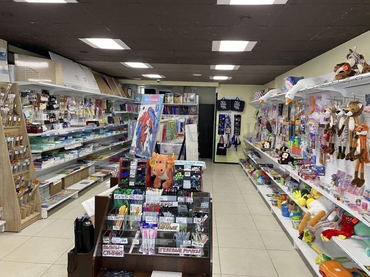 Продам торговое помещение в Москве, д 33