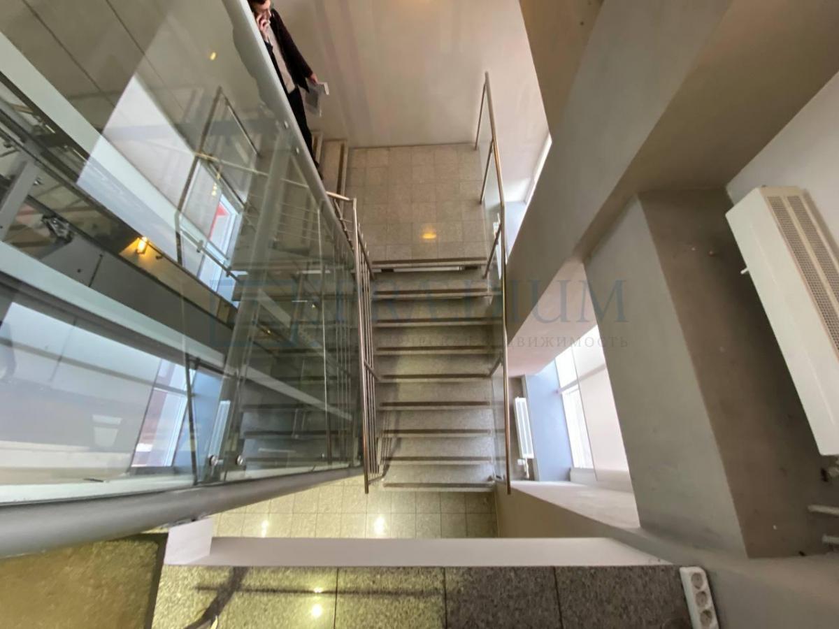 Продам офис в Москве, д 22 стр 3