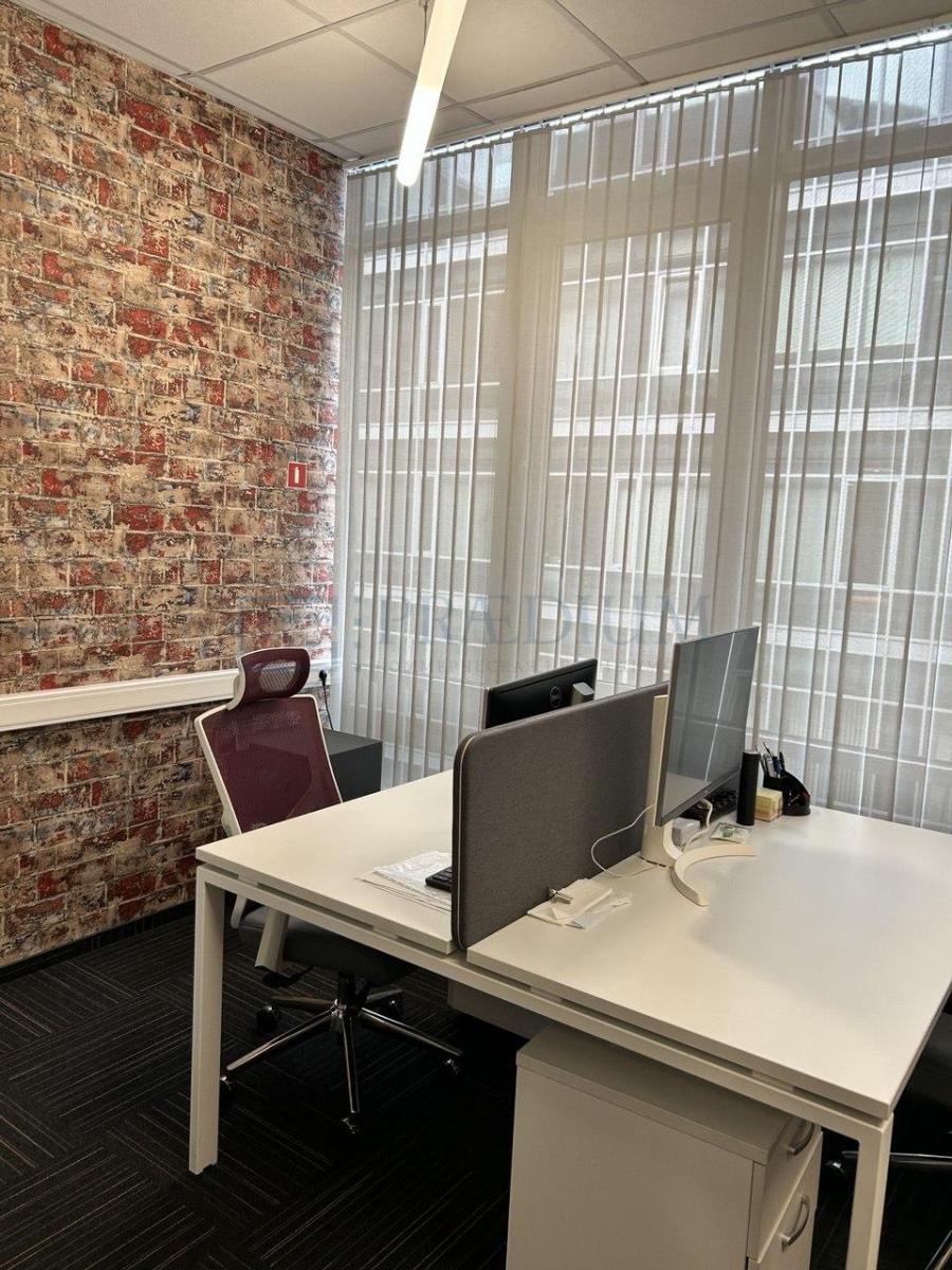 Продам офис в Москве, д 11