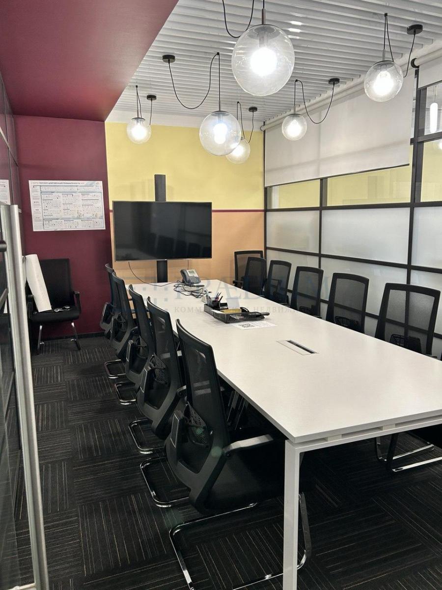 Продам офис в Москве, д 11