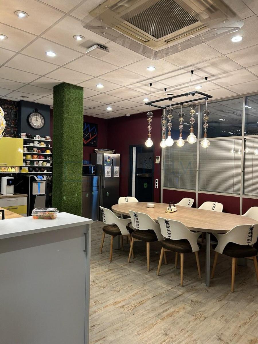 Продам офис в Москве, д 11