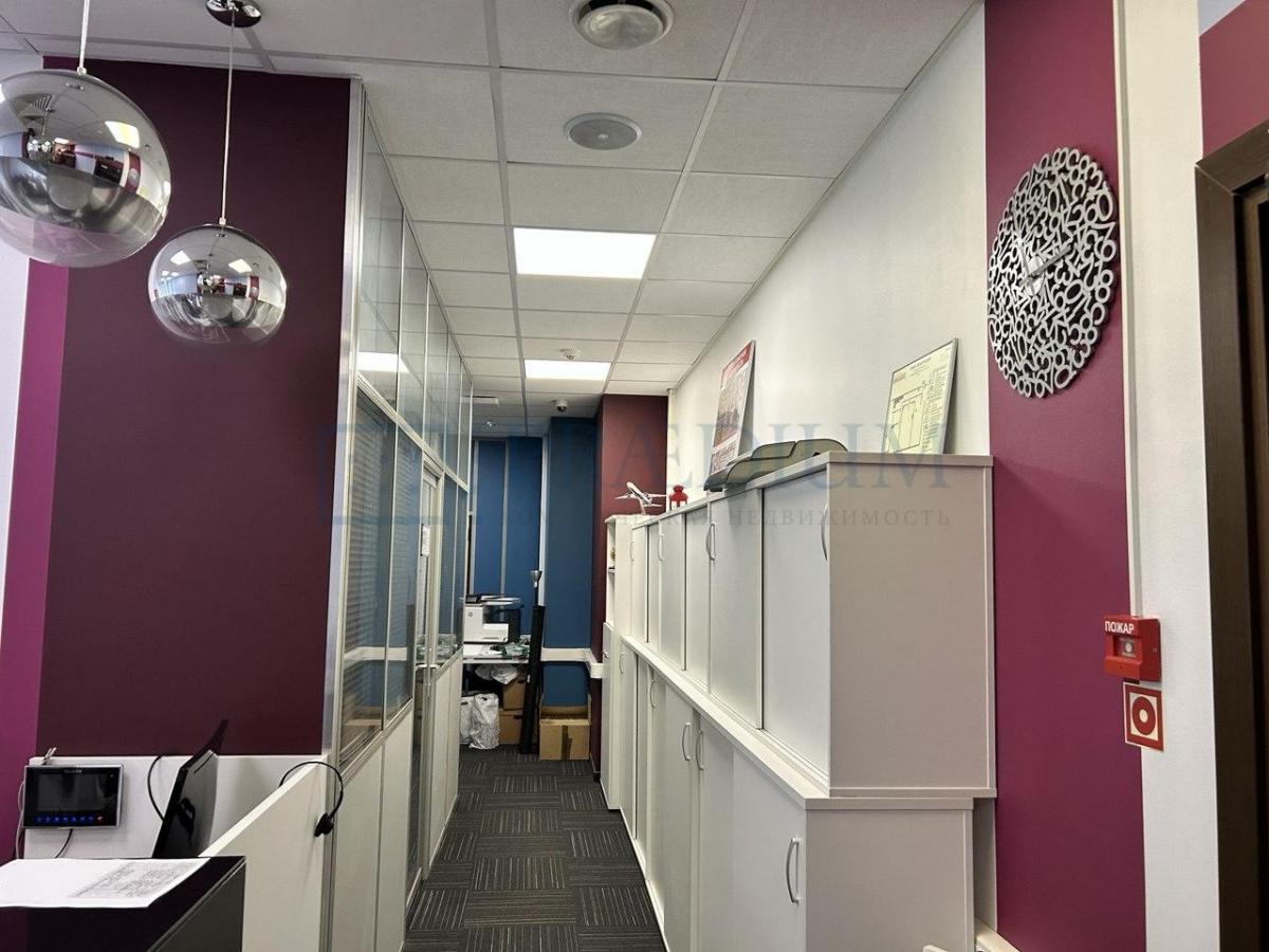 Продам офис в Москве, д 11