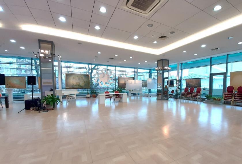 Сдается офис в Москве, д 12