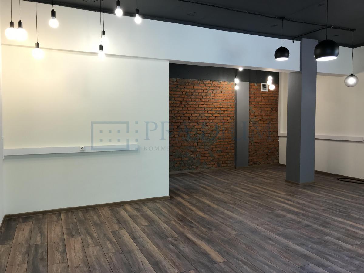 Продам офис в Москве, д 5