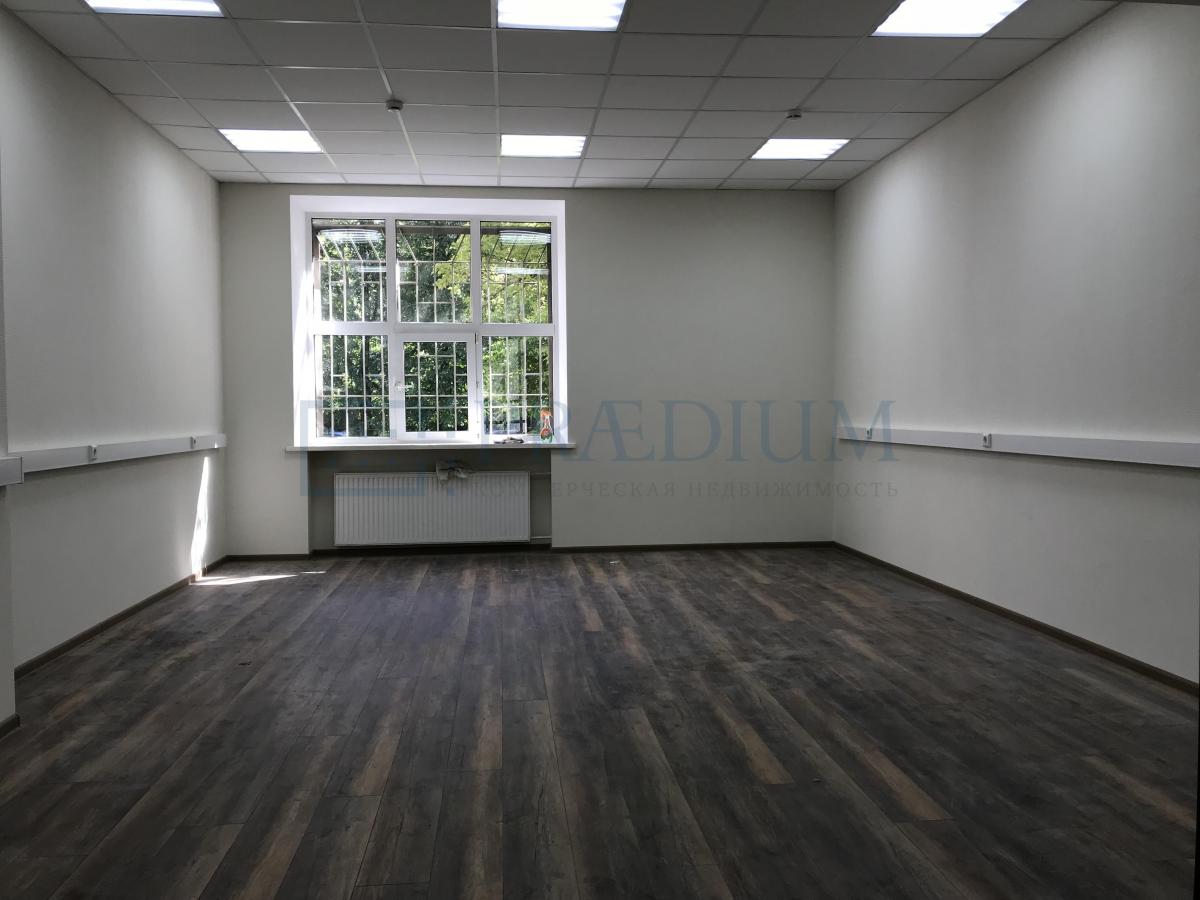 Продам офис в Москве, д 5