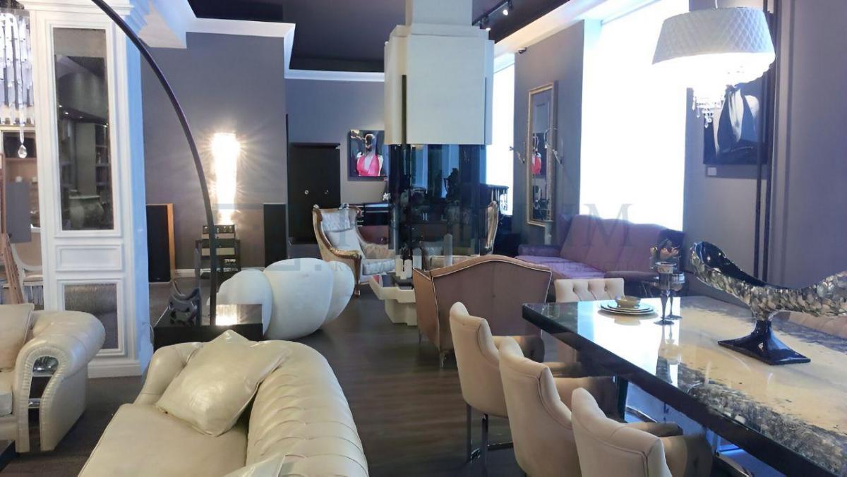 Продам офис в Москве, д 4