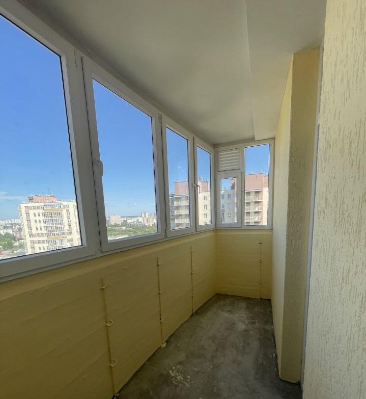 Продам 3-комнатную квартиру в новостройке в Перми в Индустриальном р-не, Карпинского улица, 110а