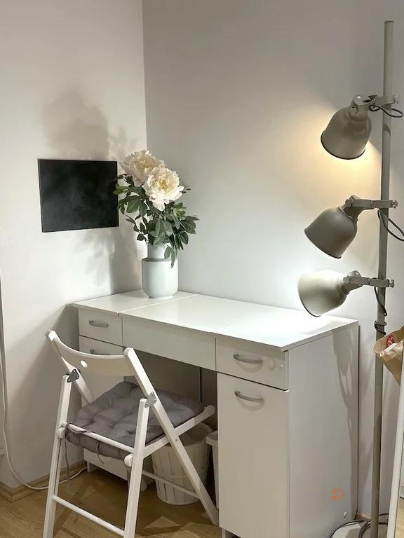 Продам 4-комнатную квартиру в Москве, 5к1