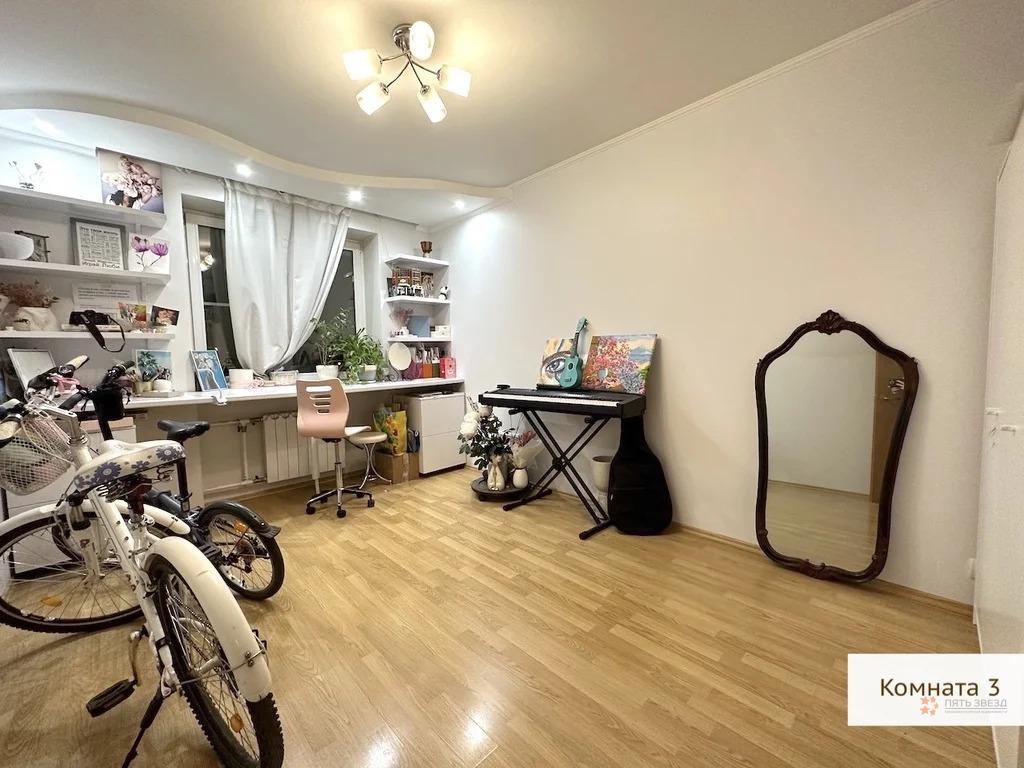 Продам 4-комнатную квартиру в Москве, 5к1