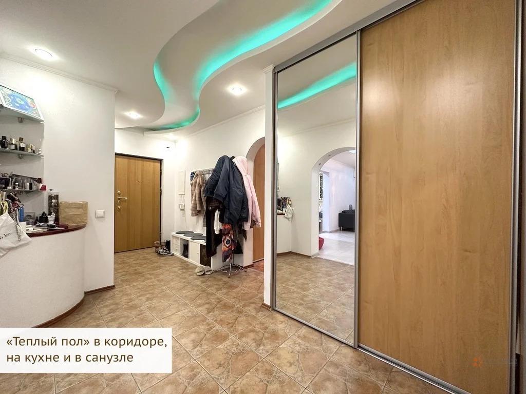 Продам 4-комнатную квартиру в Москве, 5к1