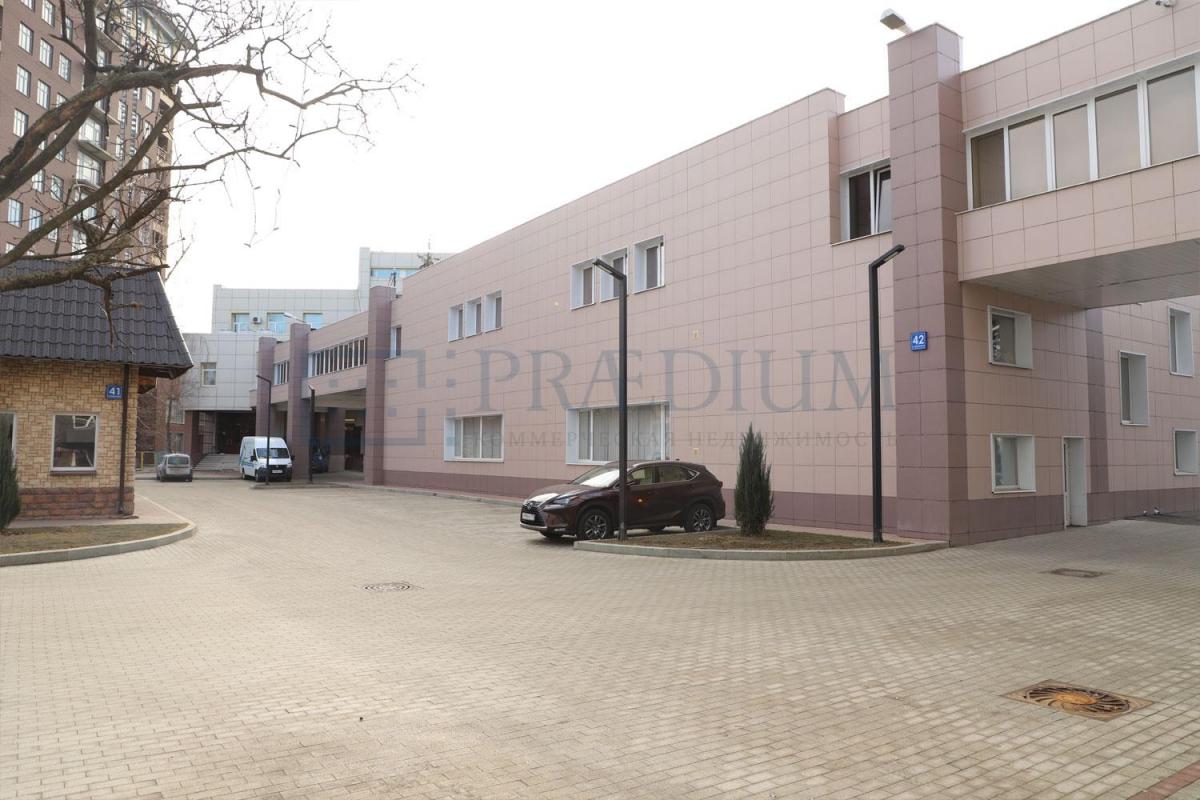 Сдается торговое помещение в Москве, д 11 стр 40