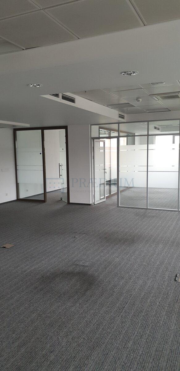 Сдается офис в Москве, д 8