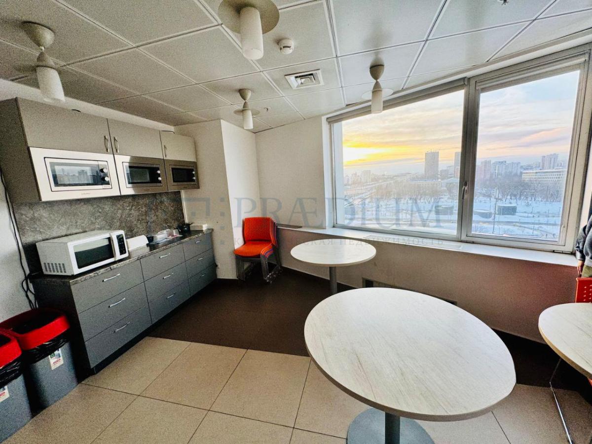 Сдается офис в Москве, д 8