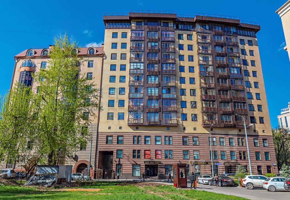 Продам торговое помещение в Москве, д 10 стр 1