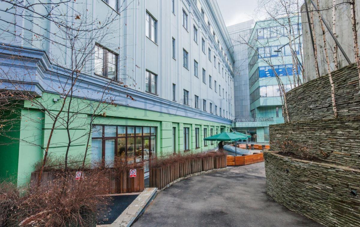 Сдается торговое помещение в Москве, д 4/7 стр 2