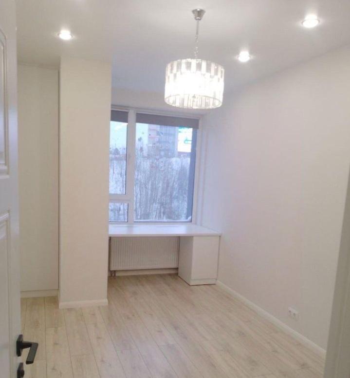 Продам 4-комнатную квартиру в новостройке в Перми в Свердловском р-не, Революции улица, 2а