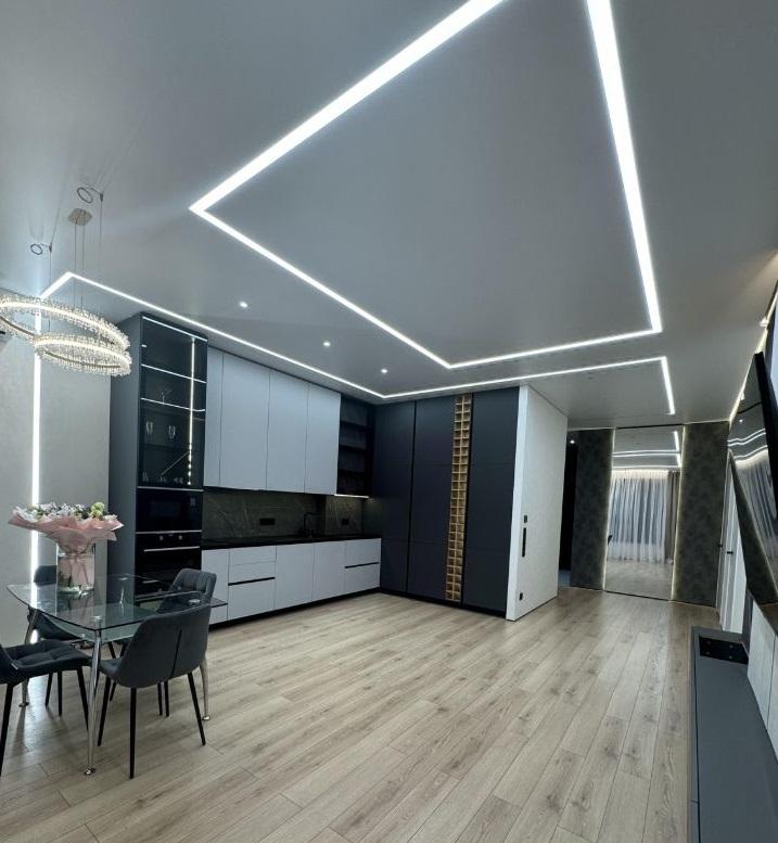 Продам 4-комнатную квартиру в новостройке в Волгограде в Советском р-не, Ярославская улица, 21