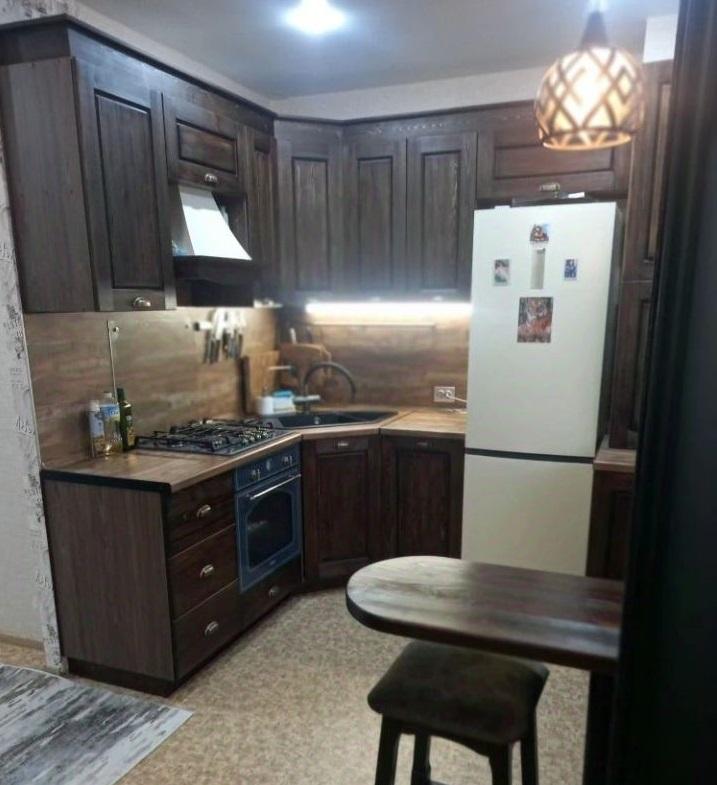 Продам 3-комнатную квартиру в новостройке в Волгограде в Дзержинском р-не, Семигорская улица, 3а