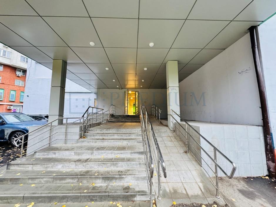 Продам торговое помещение в Москве, Каширское шоссе, д 144 стр 2