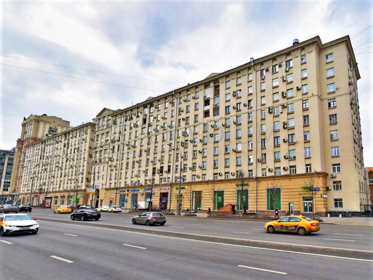 Продам торговое помещение в Москве, д 8/18