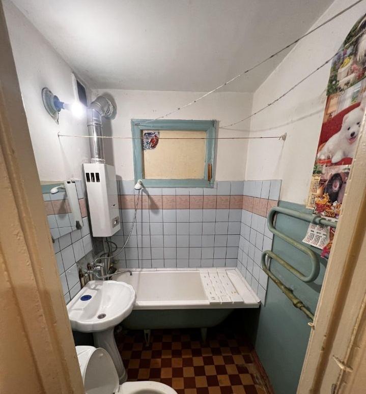 Продам 1-комнатную квартиру в Волгограде в Дзержинском р-не, Новодвинская улица, 32